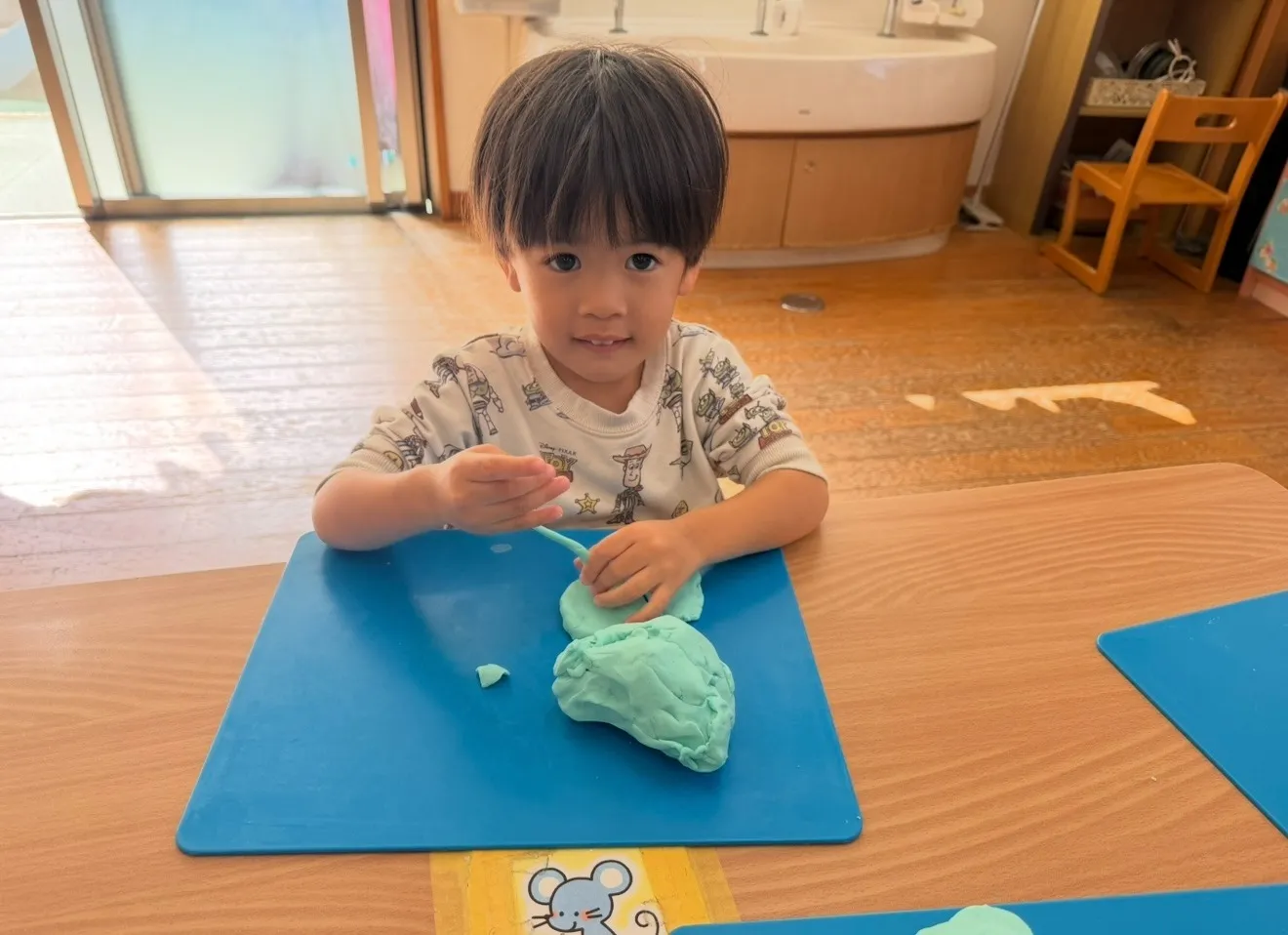 ゆり組　☆粘土遊びをしたよ☆